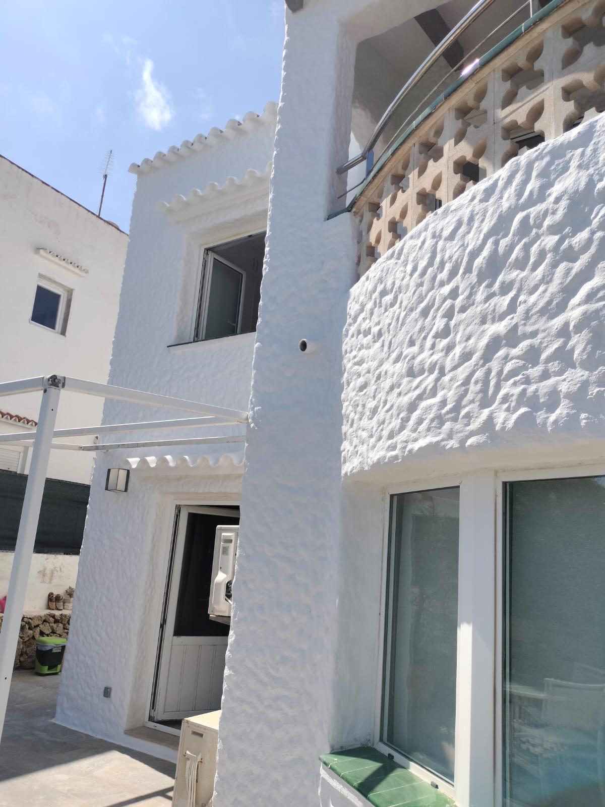 Atención al detalle, pintura de calidad y acabados impecables Atención al detalle, pintura de calidad y acabados impecables