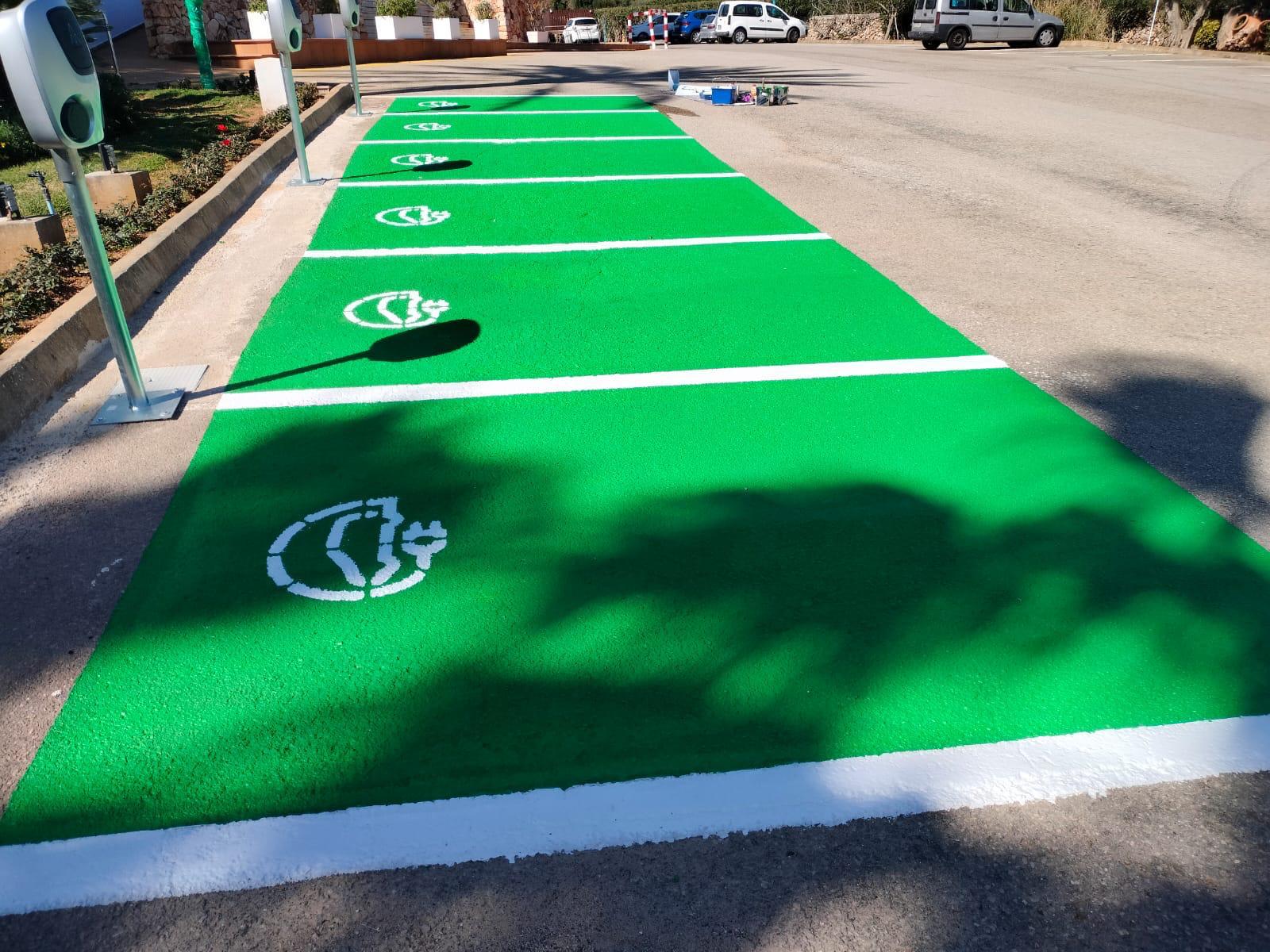 Atención al detalle, pintura de calidad y acabados impecables Atención al detalle, pintura de calidad y acabados impecables